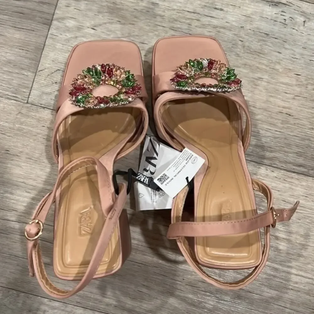 ZARA Nude Platform Block Heel Sandals Rhinestone Jewel Buckle NWT Size 8